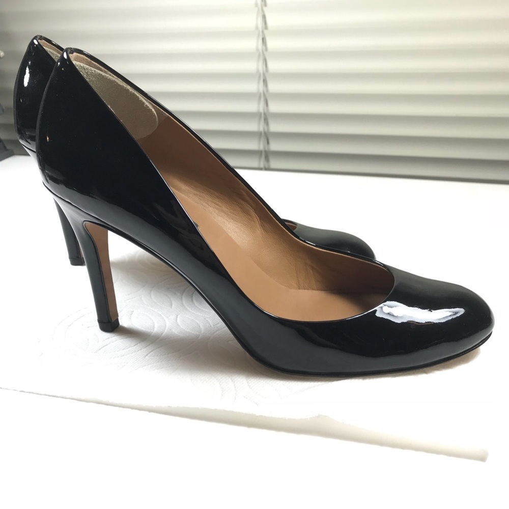 Ann Taylor Perfect Patent Pumps